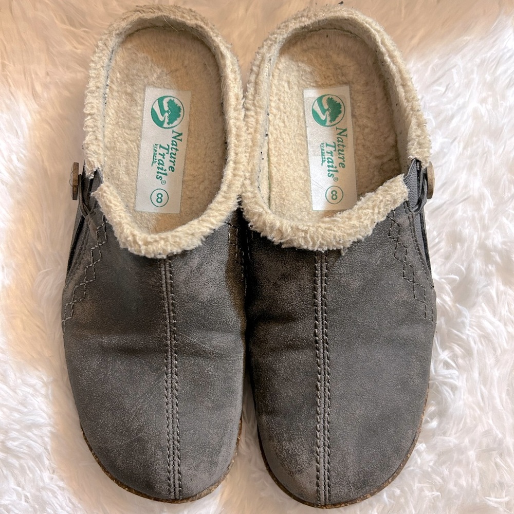 Women’s slip on shoes